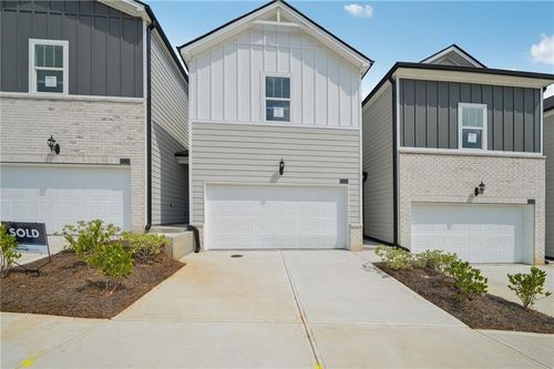 5526 Cosimo Rd, Fairburn, GA, 30213-1193 | Card Image