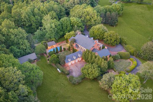 2-1486 Knolls Dr, Newton, NC, 28658-9452 | Card Image