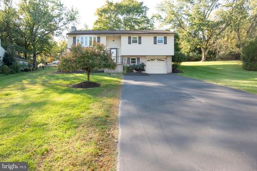 1199 Randy Dr, POTTSTOWN, PA, 19464-2939 | Card Image
