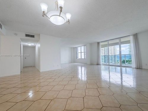 719-3800 S Ocean Dr, Hollywood, FL, 33019-2918 | Card Image