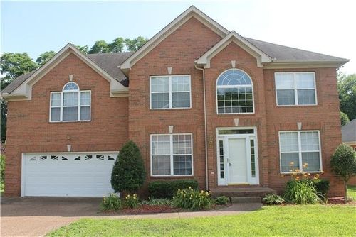 126 Walton Trce S, Hendersonville, TN, 37075-4864 | Card Image