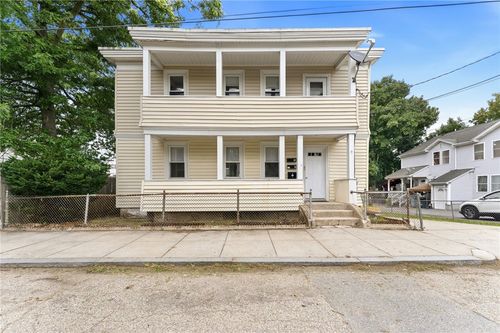 9 Octavia St, Providence, RI, 02909-5015 | Card Image