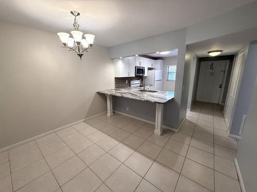2040-2965 Sw 22nd Ave, Delray Beach, FL, 33445-7884 | Card Image
