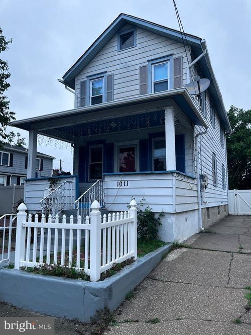 1011 Market St, GLOUCESTER CITY, NJ, 08030-1846 | Card Image