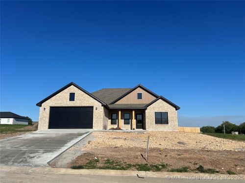 2051 N Everly Dr, Tahlequah, OK, 74464-1766 | Card Image