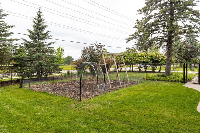 11 Meadowbrook Court, House other with 5 bedrooms, 5 bathrooms and null parking in GRAND CHUTE WI | Image 8