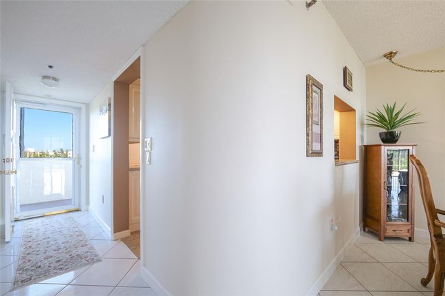 APT-807B - 3910 Inverrary Blvd, Condo with 2 bedrooms, 2 bathrooms and null parking in Lauderhill FL | Image 11