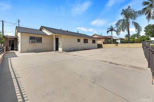 920 W Citrus St, Colton, CA, 92324-1108 | Card Image