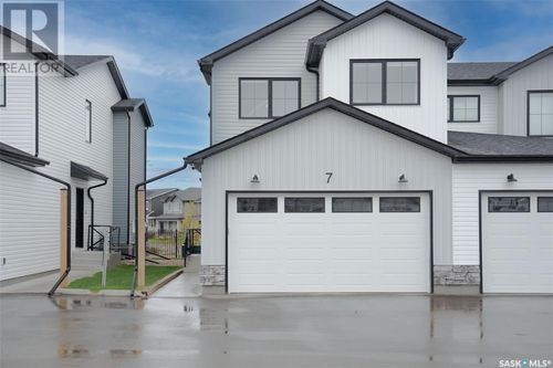 625 Dagnone Cres, Saskatoon, SK, S7V1K9 | Card Image