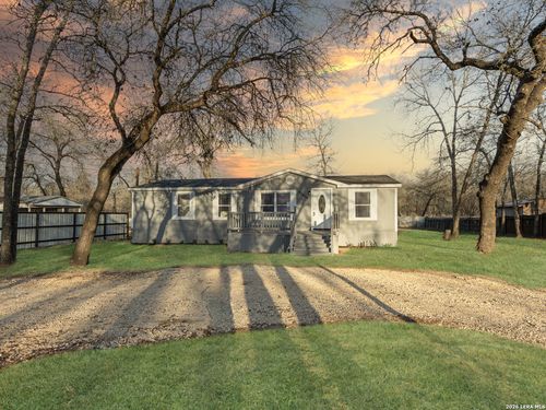 22906 Fawn Trail Dr, Elmendorf, TX, 78112-6001 | Card Image