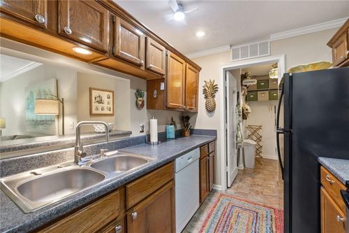 525 Warm Springs Cir, Roswell, GA, 30075-4972 | Card Image