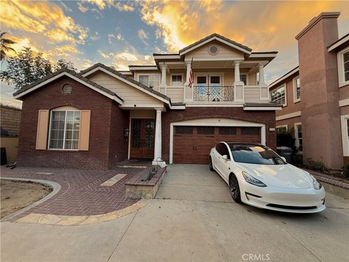 2119 Ridgeview Terrace Dr, Signal Hill, CA, 90755-1041 | Card Image