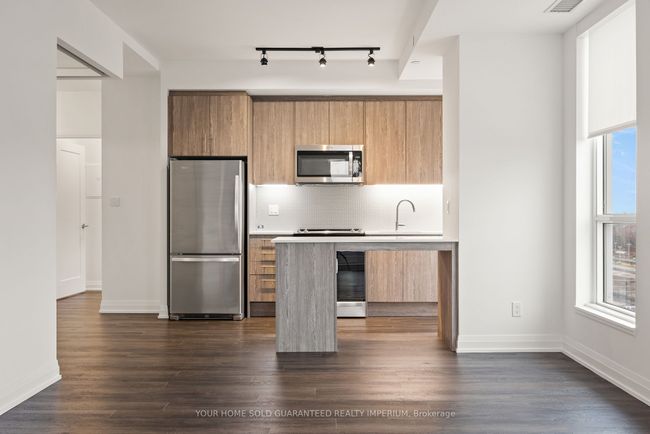 286 Main St, Condo with 3 bedrooms, 2 bathrooms and null parking in Toronto ON | Image 4