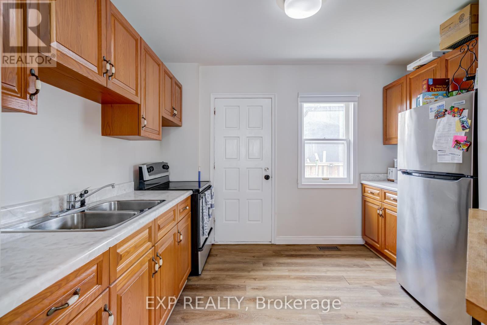 Residential in Toronto (Mount Dennis) 5