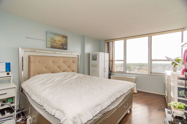 APT-9C - 3925 Triumvera Dr, Home with 2 bedrooms, 2 bathrooms and null parking in Glenview IL | Image 10