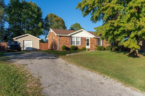 515 Cheatham Dr, Clarksville, TN, 37042-3701 | Card Image