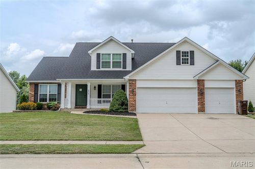 606 Spring Meadow Dr, Wentzville, MO, 63385-3447 | Card Image