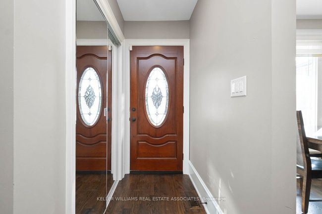 569 Arbor Rd, House other with 5 bedrooms, 4 bathrooms and 4 parking in Mississauga ON | Image 4