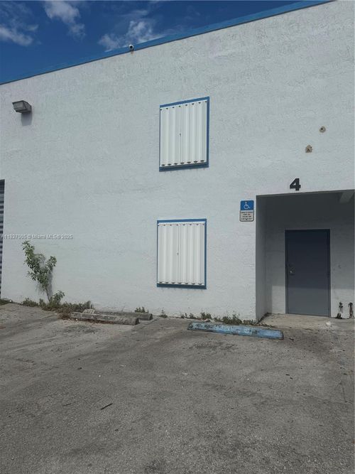 ste-4-2205 W 80th St, Hialeah, FL, 33016-5759 | Card Image