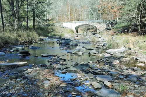 94 Stone Arch Rd, Damascus, PA, 18415-3084 | Card Image