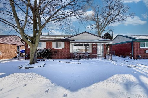 32429 Hazelwood Avenue, Westland, MI, 48186 | Card Image