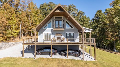 121 Persimmon Ln, Lexington, TN, 38351-4915 | Card Image