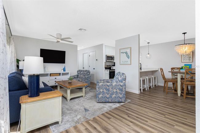 UNIT-2B - 2375 N Beach Rd, Condo with 2 bedrooms, 1 bathrooms and null parking in Englewood FL | Image 7