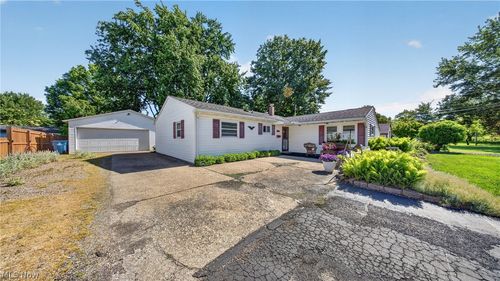 33848 David Dr, North Ridgeville, OH, 44039-4115 | Card Image