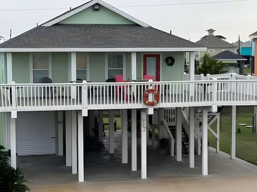 982 Nassau, Port Bolivar, TX, 77650 | Card Image