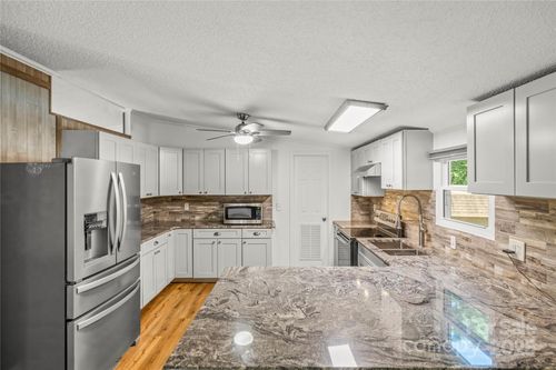 1005 Caldon Dr, Stanley, NC, 28164-4111 | Card Image