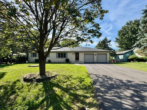 378 Pierce St, Gilberts, IL, 60136-9715 | Card Image