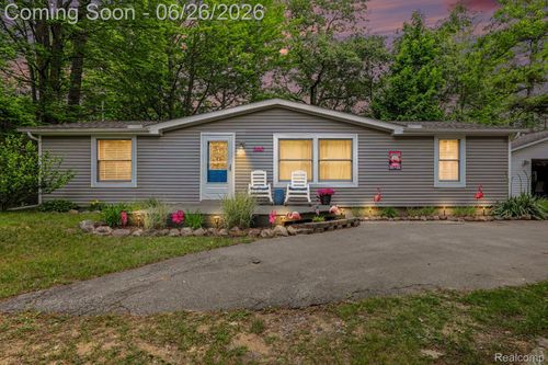 6830 Stephens Dr, Caseville, MI, 48725-9560 | Card Image