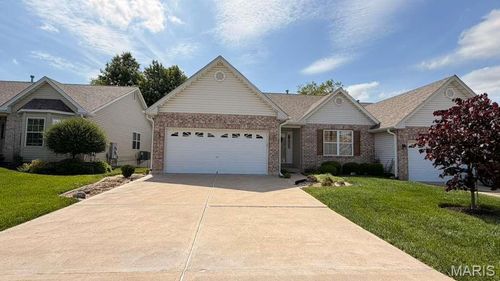 8a-1129 Piepers Glen Ln, O Fallon, MO, 63366-2017 | Card Image