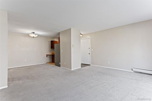 apt-11-7400 Central St, Westland, MI, 48185-2553 | Card Image