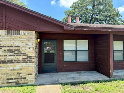 2301 W Creek Lane, House other with 2 bedrooms, 1 bathrooms and null parking in College Station TX | Image 2