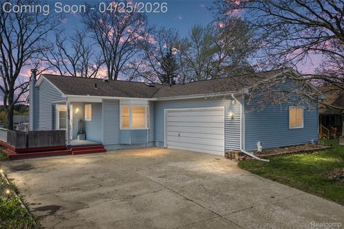 2343 Huff Pl, Highland, MI, 48356-2148 | Card Image