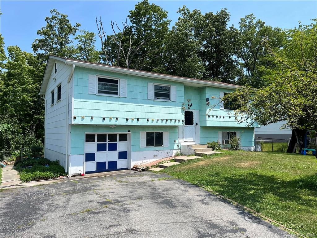 Rolling Meadows Rd, Middletown, NY 10940