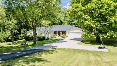 274 Neighborhood Road, Home with 3 bedrooms, 2 bathrooms and 2 parking in Gallipolis OH | Image 2