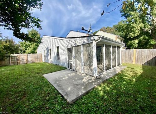 702 Brook Meadow Ct, Virginia Beach, VA, 23462-1173 | Card Image