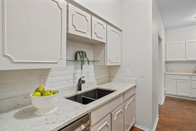 APT-141 - 4312 Bellaire Dr S, Condo with 2 bedrooms, 2 bathrooms and null parking in Fort Worth TX | Image 9
