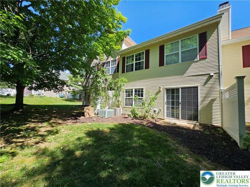 1884 Mansfield St, Hellertown, PA, 18055-2828 | Card Image