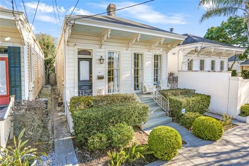 4931 Chestnut St, New Orleans, LA, 70115-2941 | Card Image