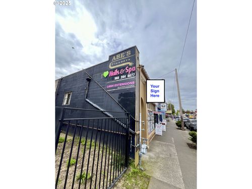 1730 Ne Broadway St, Portland, OR, 97232-1428 | Card Image