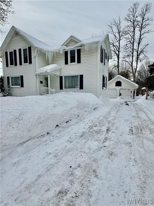 22 Maple Ave, Corfu, NY, 14036-9307 | Card Image