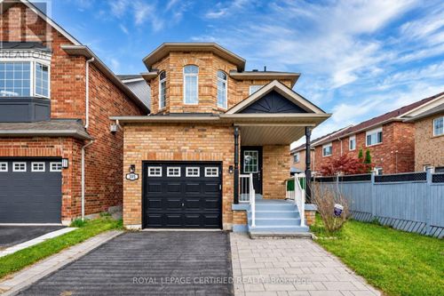 105 Howling Cres, Ajax, ON, L1S7S1 | Card Image