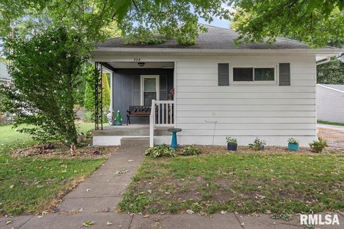 522 S Church St, Virden, IL, 62690-1609 | Card Image