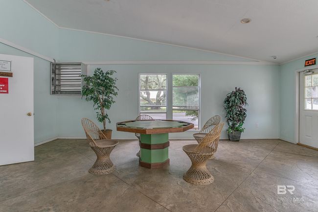 Indoor pool area | Image 38