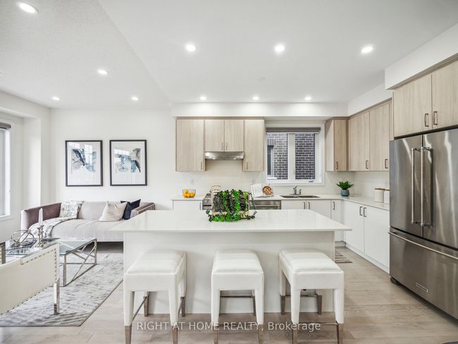 2632 Delphinium Trail, House attached with 3 bedrooms, 3 bathrooms and 4 parking in Pickering ON | Image 5