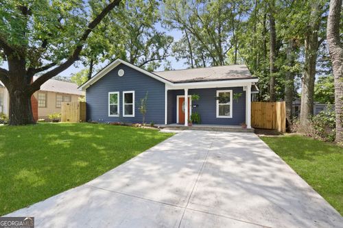 1221 E 68th St, savannah, GA, 31404-5715 | Card Image