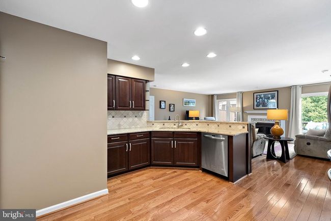 301 Fox Run, Townhouse with 3 bedrooms, 3 bathrooms and null parking in EXTON PA | Image 12